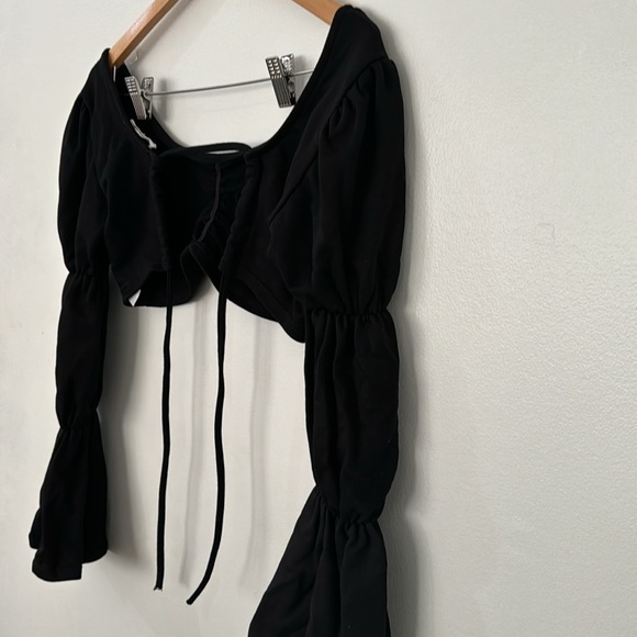 Long sleeve cherry mellow crop top pre-owned - Picture 8 of 8